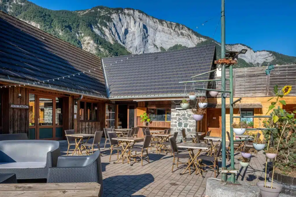 095 Camping Alpes Huez Coloprteur Ciela Restaurant