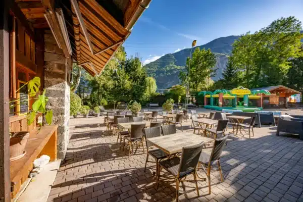 Diensten 13 102 Camping Alpes Huez Coloprteur Ciela Restaurant