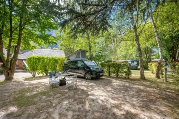 Locations 9 251 Camping Alpes Huez Coloprteur Ciela Emplacement Confort
