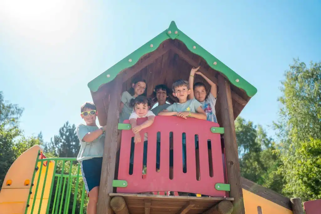 Camping LeBourgdOisans LeColporteur Ciela Village Aire de jeux enfants 124