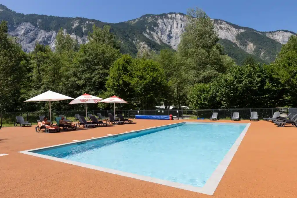 Camping LeBourgdOisans LeColporteur Ciela Village Piscine 177