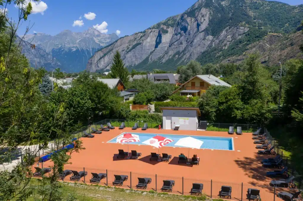 Camping LeBourgdOisans LeColporteur Ciela Village Piscine 186