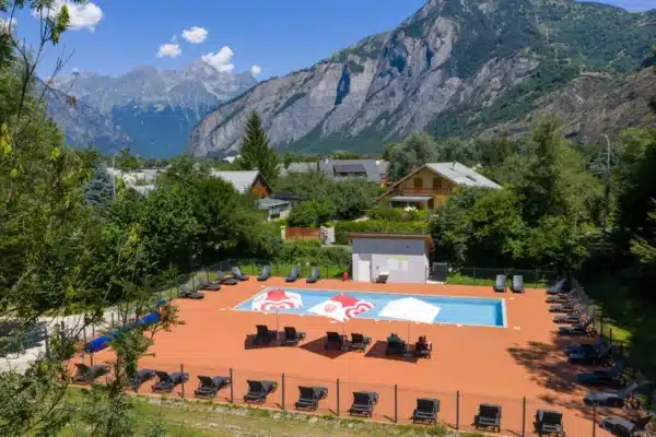 .Piscine 10 Camping LeBourgdOisans LeColporteur Ciela Village Piscine 186