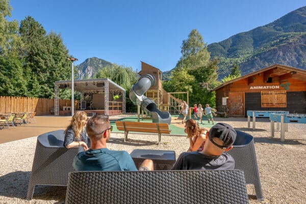 .Dienstleistungen 15 087 Camping Isere Colporteur Ciela Village Restaurant