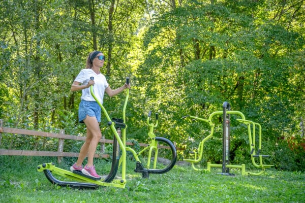.Aktivitäten und Unterhaltungsangebote 19 150 Camping Isere Colporteur Ciela Village Machine de Sport